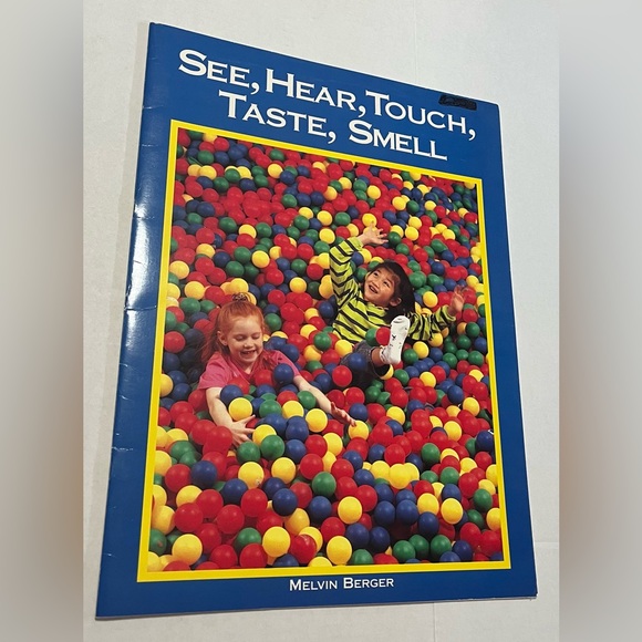 Big Book: See Hear Touch Taste Smell - Picture 1 of 6